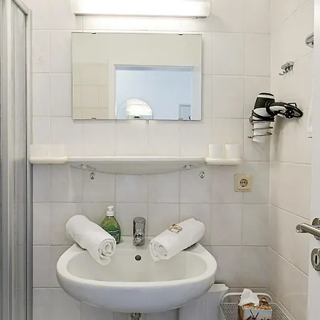Land Und Lm23 Apartment *